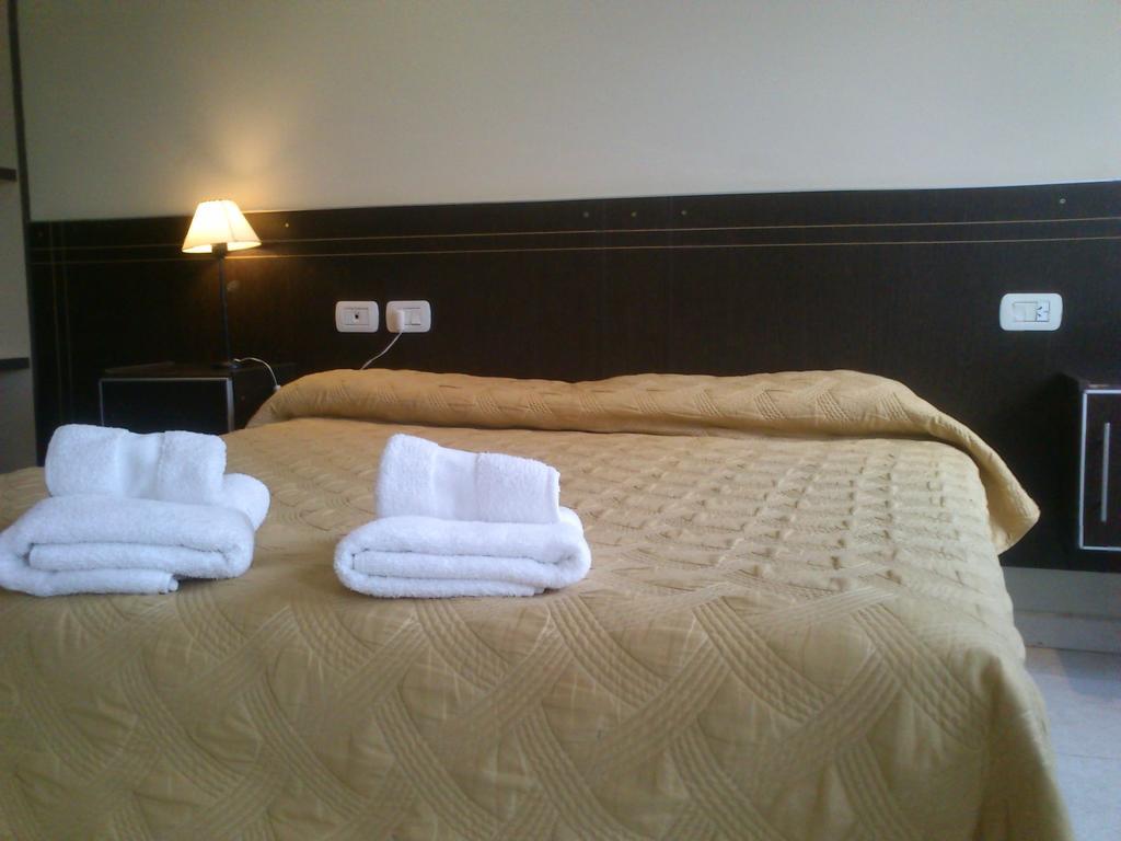 Hotel Complejo Turistico Puesta Del Sol à San Rafael  Chambre photo